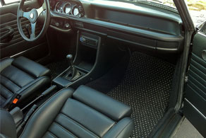 1976 BMW 2002 - Coco #53 Black & Grey