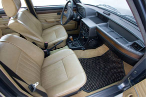 1980 BMW 528i - Coco #02 Black & Natural