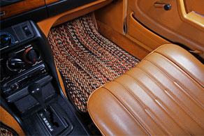 1977 Mercedes Benz 240D - Coco #91 Jaspe ( Calico )