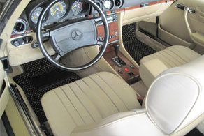 1986 Mercedes Benz 560SL - Coco #54 Black & Taupe