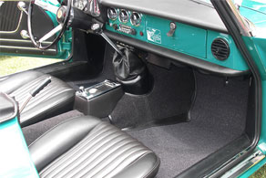 1969 Alfa Romeo 1750 Spider Veloce - Sisal #42 Black