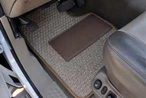 2004 Ford Excursion - Coco #81 Beige & Creme