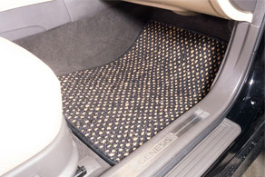 2013 Hyundai Genesis - Coco #02 Black & Natural