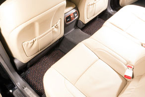 2013 Hyundai Genesis - Coco #56 Black & Terracotta