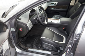 2013 Jaguar XF - Coco #53 Black & Grey