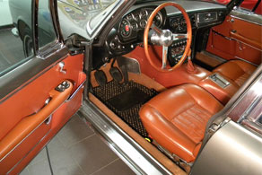 1965 Maserati Quattroporte - Coco #02 Black & Natural