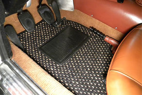 1965 Maserati Quattroporte - Coco #02 Black & Natural