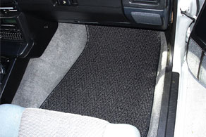1984 Toyota Celica Supra - Coco #22 Black Herringbone