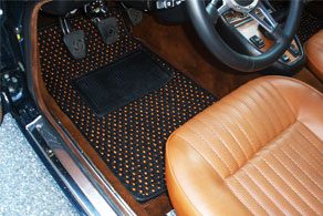 1973 Triumph Stag Convertible - Coco #57 Black & Orange