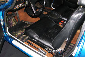 1971 Volvo 1800E - Coco #02 Black & Natural