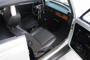 1979 VW Super Beetle Convertible - Coco #53 Black & Grey